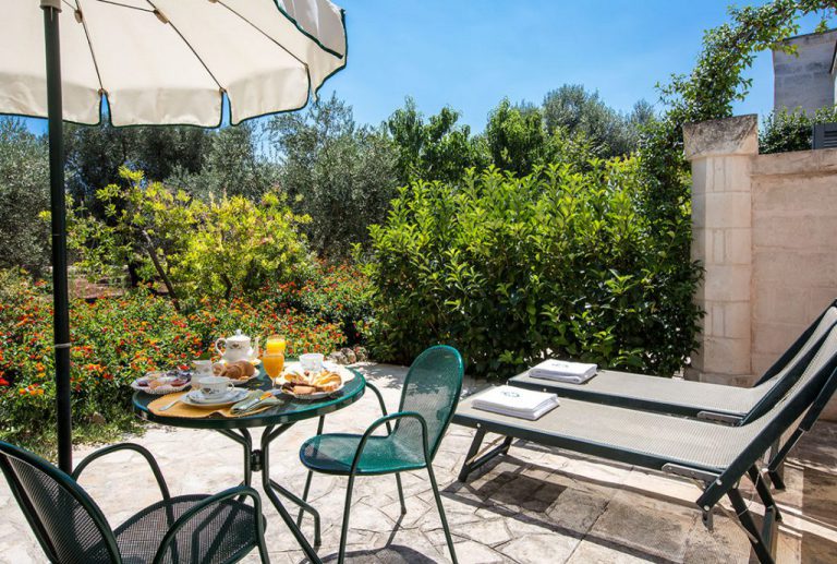 hotel-room-with-patio-puglia-1024x689