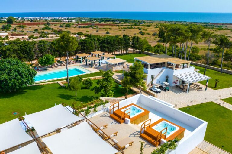 Masseria baroni montesardo piscine