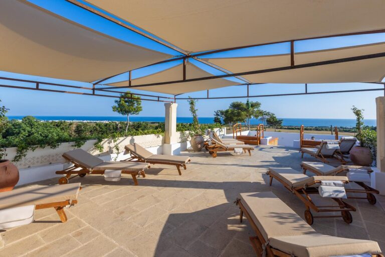 Masseria baroni montesardo piscinepatio3