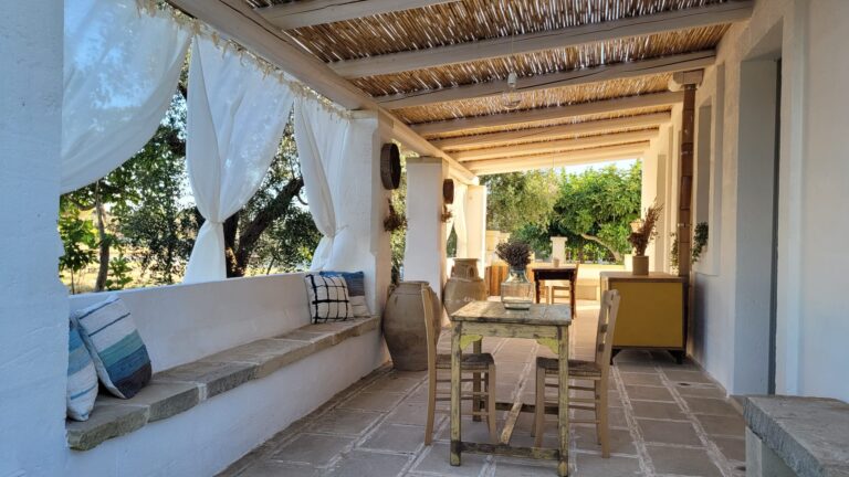 masseria-ferarelli-patio